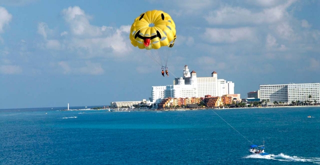Parasail en Cancún